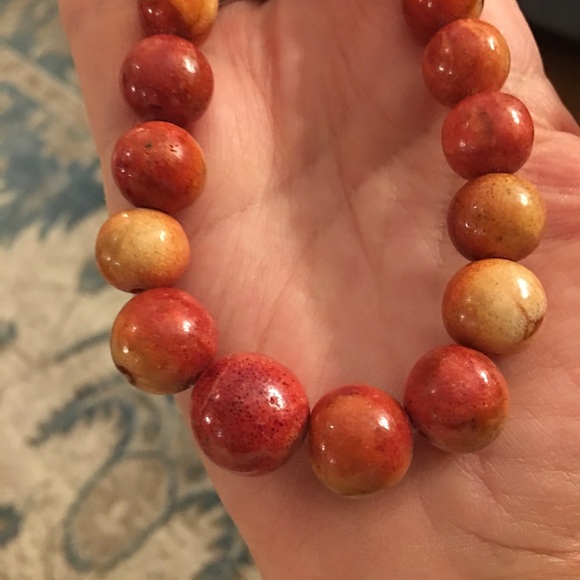 Apple coral long bead necklace - Picture 5 of 6